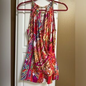 Summer sleeveless top with chain strap